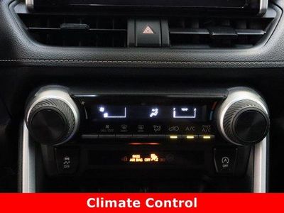 2025 Toyota RAV4 FWD - Photo 18