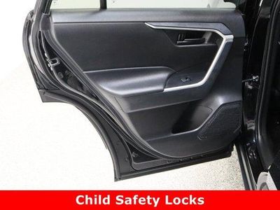 2025 Toyota RAV4 FWD - Photo 22