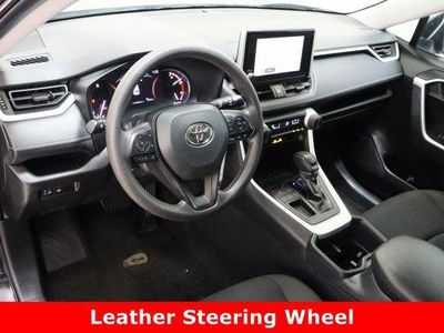 2025 Toyota RAV4 FWD - Photo 13