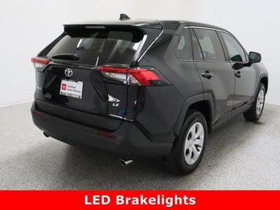 2025 Toyota RAV4 FWD - Photo 7