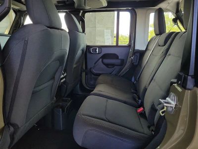2026 Jeep Wrangler — photo 9 view