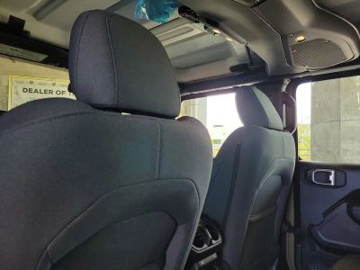 2026 Jeep Wrangler — photo 10 view