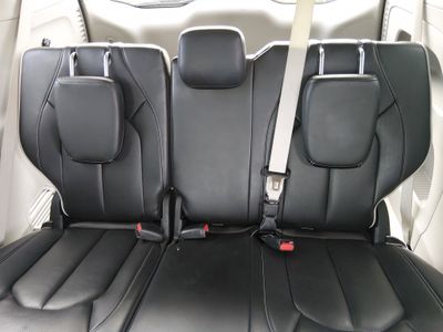 2023 Chrysler Pacifica — photo 18 view
