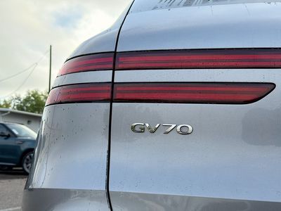 2023 Genesis GV70 - Photo 10