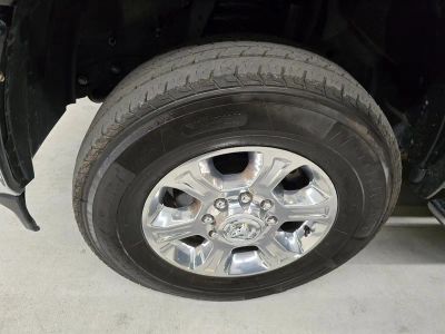 2024 Ram 2500 — photo 10 view