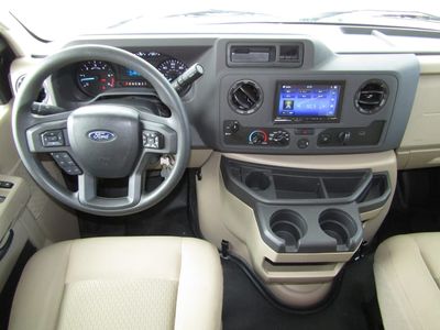 2024 Thor Motor Coach CHATEAU - Photo 2