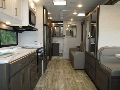 2024 Thor Motor Coach CHATEAU - Photo 5