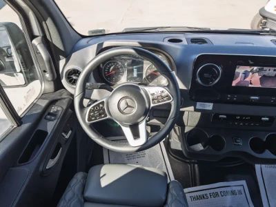 2026 Tiffin TIFFIN — interior view