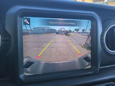 2022 Jeep Gladiator — photo 24 view