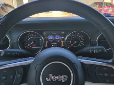 2022 Jeep Gladiator — photo 34 view