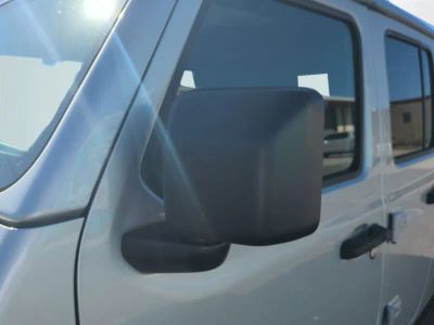 2022 Jeep Gladiator — photo 12 view