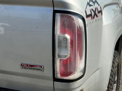 2016 GMC Canyon - Photo 16