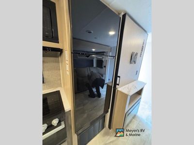 2025 Dutchmen RV Kodiak - Photo 21