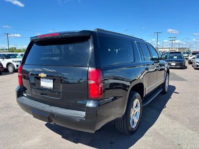2016 Chevrolet Suburban — detail view