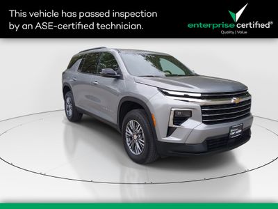 2025 Chevrolet Traverse AWD 4dr LT w/2LT — front three-quarter view