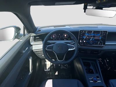 2026 Volkswagen Tiguan — photo 18 view