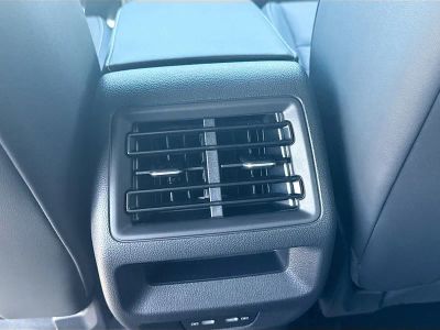 2026 Volkswagen Tiguan — photo 20 view