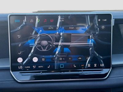 2026 Volkswagen Tiguan — photo 14 view
