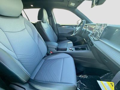 2026 Volkswagen Tiguan — photo 24 view