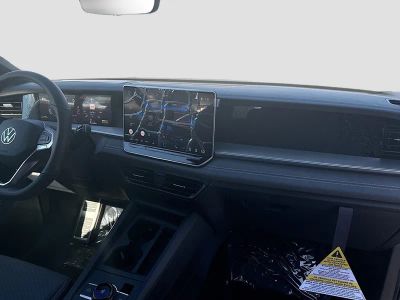 2026 Volkswagen Tiguan — photo 25 view