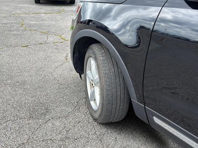 2016 Ford Explorer — detail view