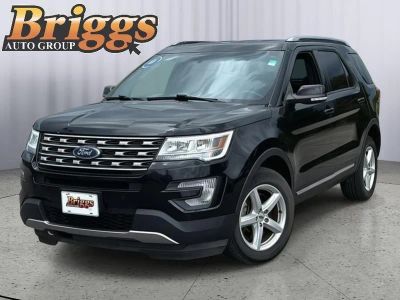 2016 Ford Explorer XLT in Shadow Black — front three-quarter view