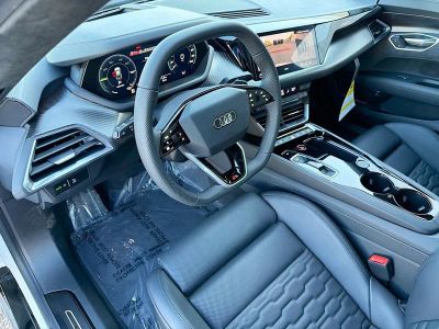 2026 Audi S e-tron GT — photo 25 view