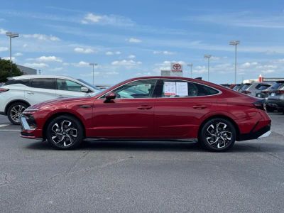 2024 Hyundai Sonata — photo 8 view