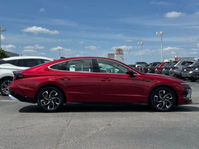 2024 Hyundai Sonata — photo 7 view