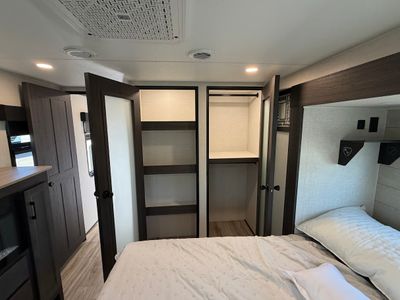 2026 Venture SportTrek 5 Touring Edition - Photo 49