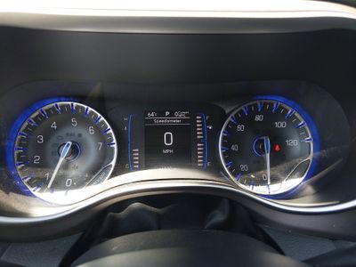 2023 Chrysler Voyager - Photo 14