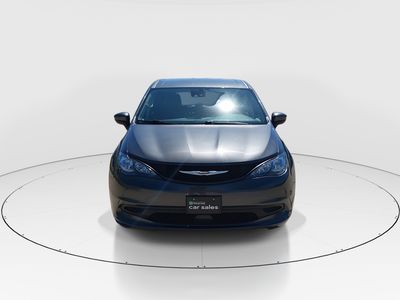 2023 Chrysler Voyager - Photo 2