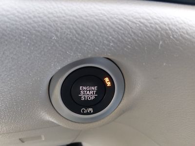 2023 Chrysler Voyager - Photo 18