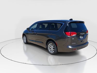 2023 Chrysler Voyager - Photo 5