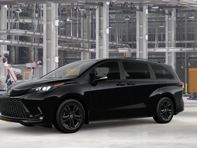 2026 Toyota Sienna — side profile view