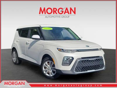2020 Kia Soul LX in Snow White Pearl — front three-quarter view