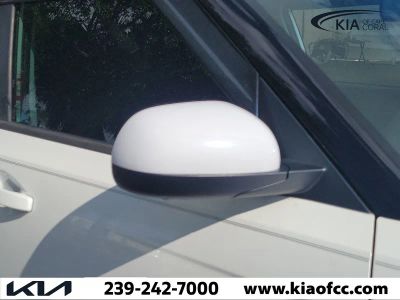 2020 Kia Soul — photo 8 view