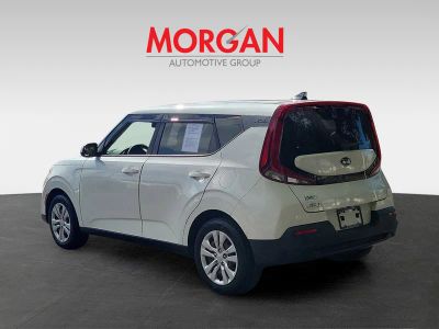 2020 Kia Soul — interior view
