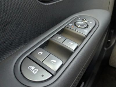 2025 Hyundai IONIQ 5 — photo 20 view