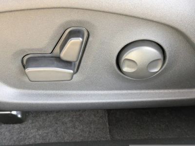 2026 Jeep Compass — photo 18 view