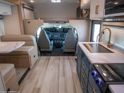 2026 Thor Motor Coach Quantum - Photo 2