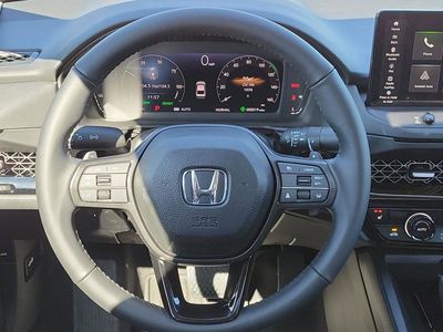 2026 Honda Accord Hybrid — photo 17 view