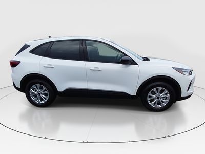2025 Ford Escape — photo 8 view