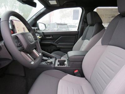 2026 Toyota Tacoma - Photo 18