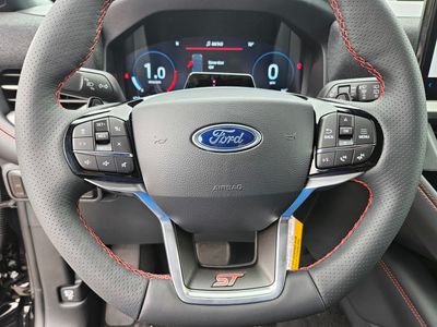2026 Ford Explorer — photo 15 view