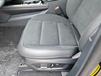 2026 Ford Explorer — photo 14 view