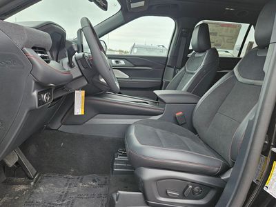 2026 Ford Explorer — photo 10 view