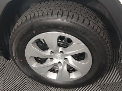 2023 Toyota RAV4 - Photo 10