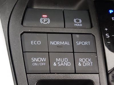 2023 Toyota RAV4 - Photo 17