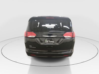 2023 Chrysler Voyager - Photo 6